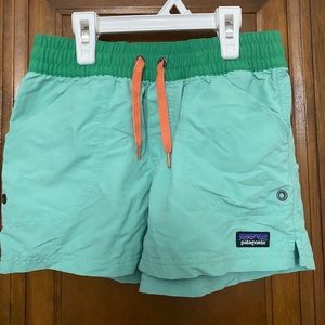 Patagonia kids blue/green shorts